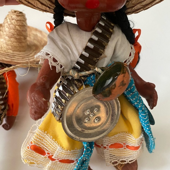 Pair Man Woman Mexican Folk Art Dolls Oil Cloth in Peasant Costumes - Picture 6 of 12